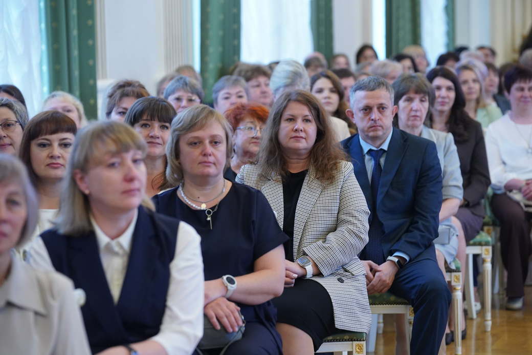 Социальные работники Кузбасса получили федеральные и областные награды