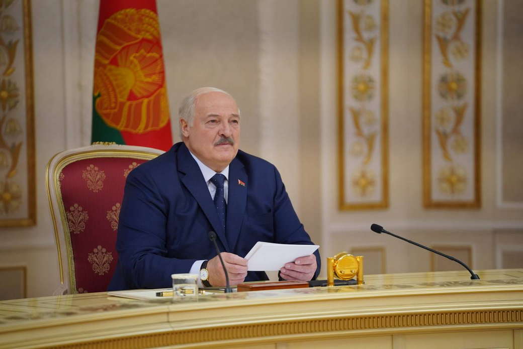 Президент Республики Беларусь Александр Лукашенко и губернатор Кузбасса Илья Середюк провели рабочую встречу Президент Республики Беларусь Александр Лукашенко и губернатор Кузбасса Илья Середюк провели рабочую встречу
