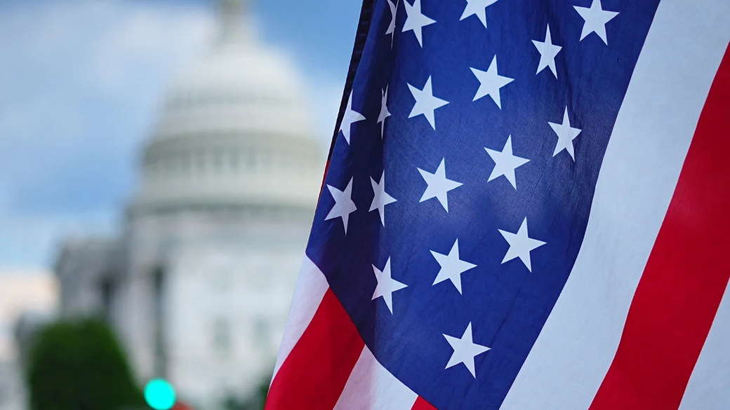 В США затормозили законопроект о 500-процентных пошлинах против России