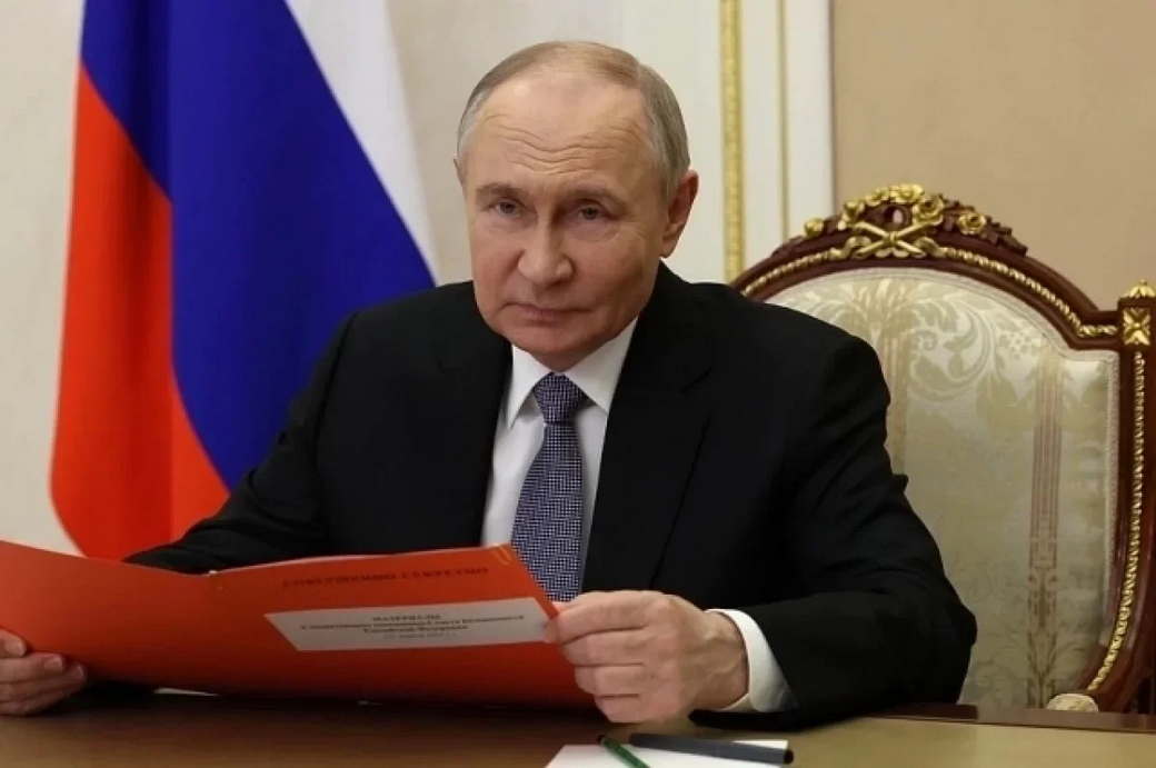 Путин назвал поддержку автопрома обязанностью государства