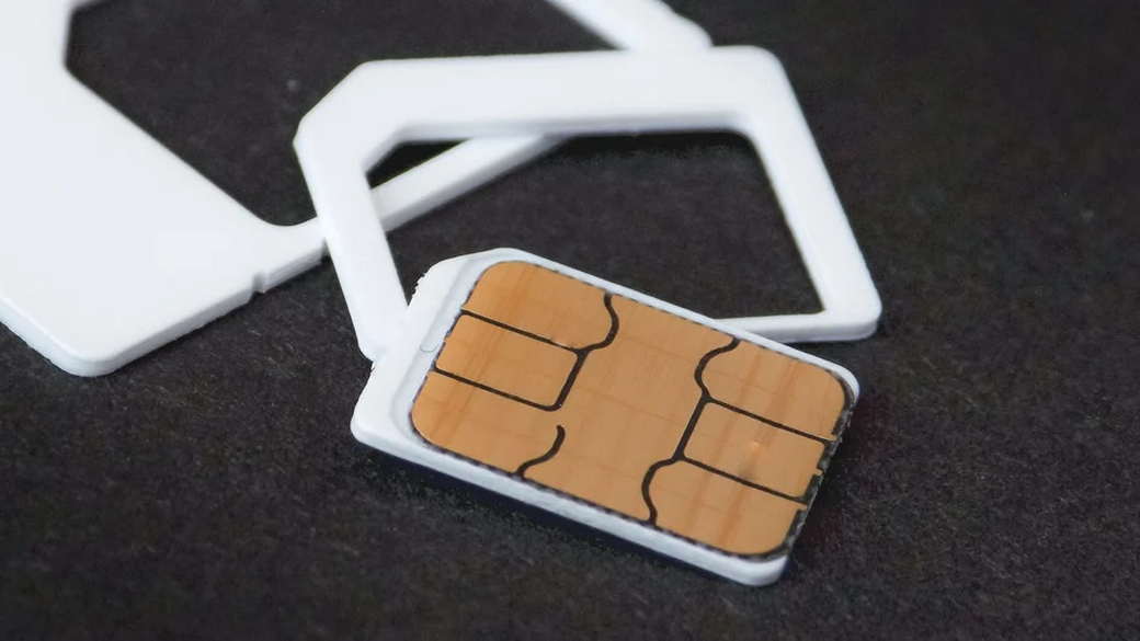 Эксперты рассказали, как мошенники крадут SIM-карты россиян