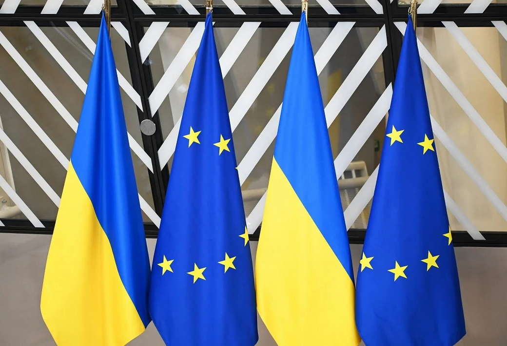 Закон о НАБУ подорвал переговоры о членстве Украины в ЕС, пишет Bloomberg