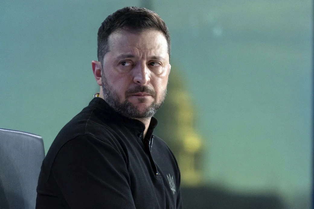 Зеленский внес в Раду проект о независимости НАБУ и САП на фоне протестов