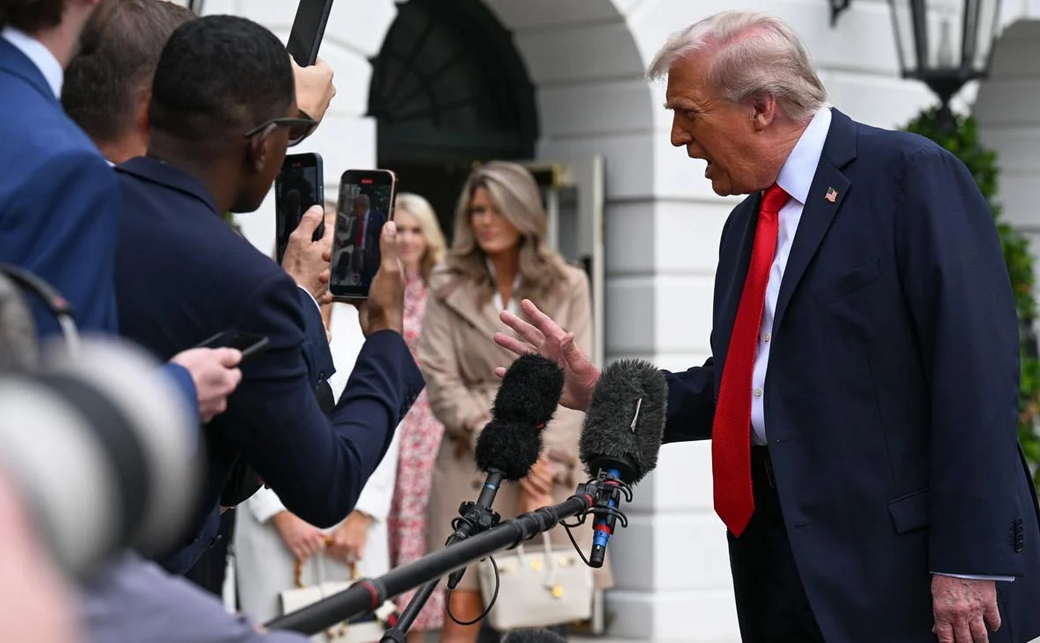 Трамп ответил на вопрос о готовности ко второй фазе санкций против России Трамп ответил на вопрос о готовности ко второй фазе санкций против России
