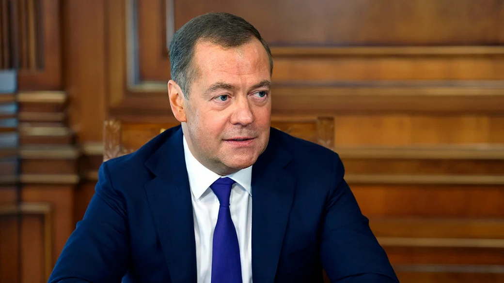Медведев допустил требование Россией с Финляндии репараций на ₽20 трлн