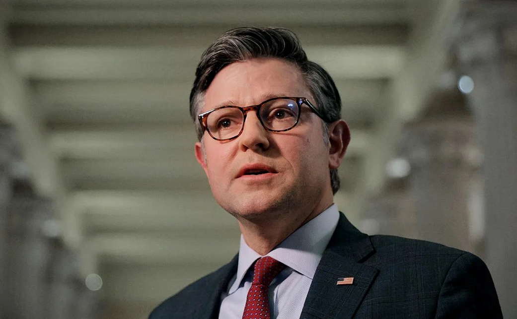 Спикер Джонсон фразой «давно пора» оценил шанс санкций США против России
