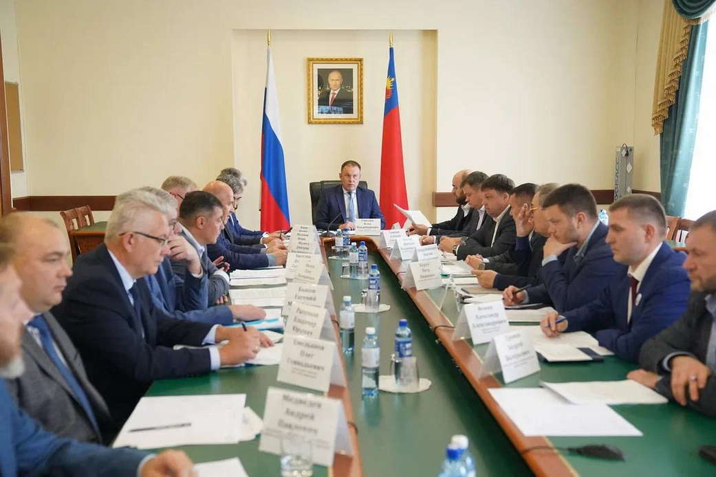 Илья Середюк провел совещание по реализации программы газоснабжения и газификации Кузбасса