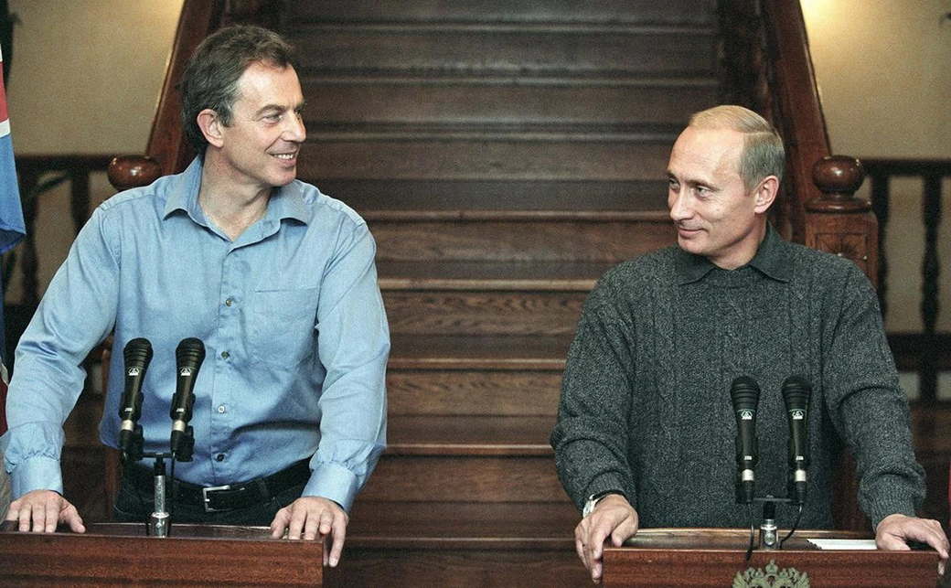 Путин вспомнил, как пил кофе в пижамах с Тони Блэром