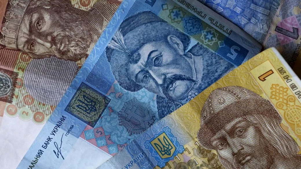 МВФ требует от Украины девальвировать гривну, пишут СМИ МВФ требует от Украины девальвировать гривну, пишут СМИ