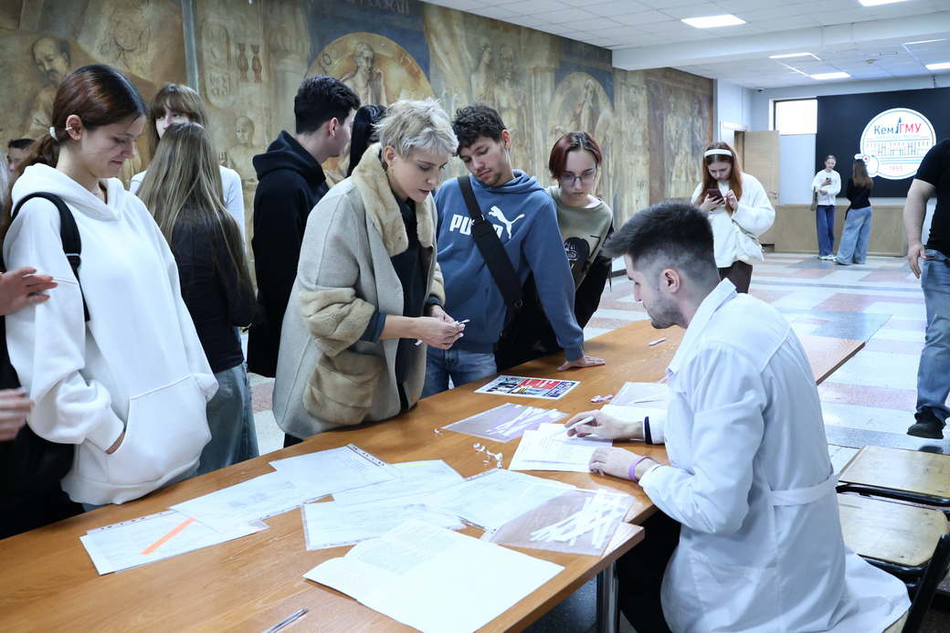 Вузы Кузбасса проводят Дни открытых дверей для будущих абитуриентов