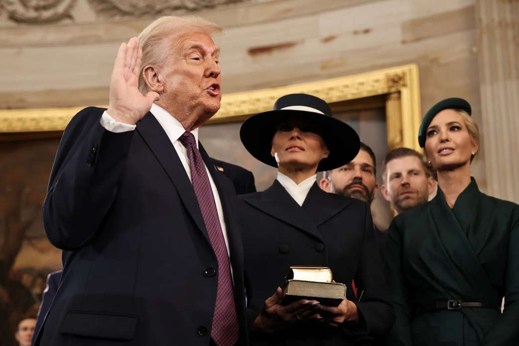 Затмевает: жена Дональда Трампа недовольна активностью его дочки Иванки