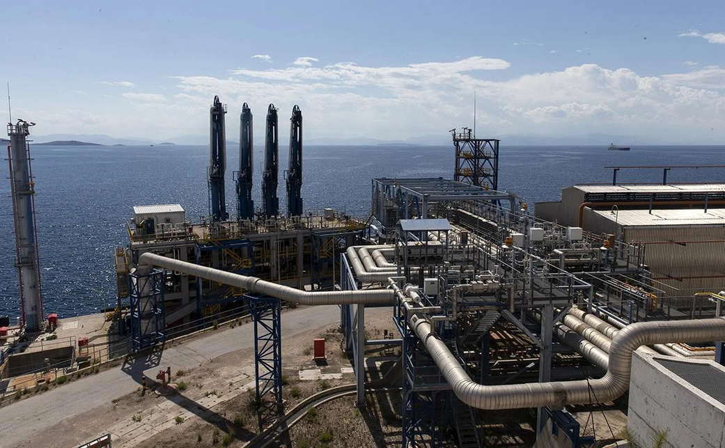 Украина договорилась о поставках газа из Греции Украина договорилась о поставках газа из Греции