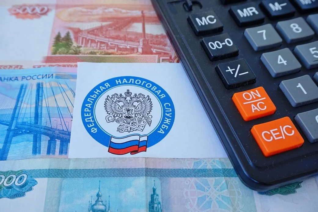 Эксперт объяснила, облагаются ли налогом подарки от работодателя на Новый год Эксперт объяснила, облагаются ли налогом подарки от работодателя на Новый год