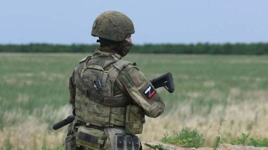 Россия готова прекратить бои в районах блокировки ВСУ на 5−6 часов Россия готова прекратить бои в районах блокировки ВСУ на 5−6 часов