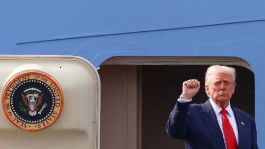 Трамп угрожает республиканцам из-за филибастера, пишут СМИ Трамп угрожает республиканцам из-за филибастера, пишут СМИ