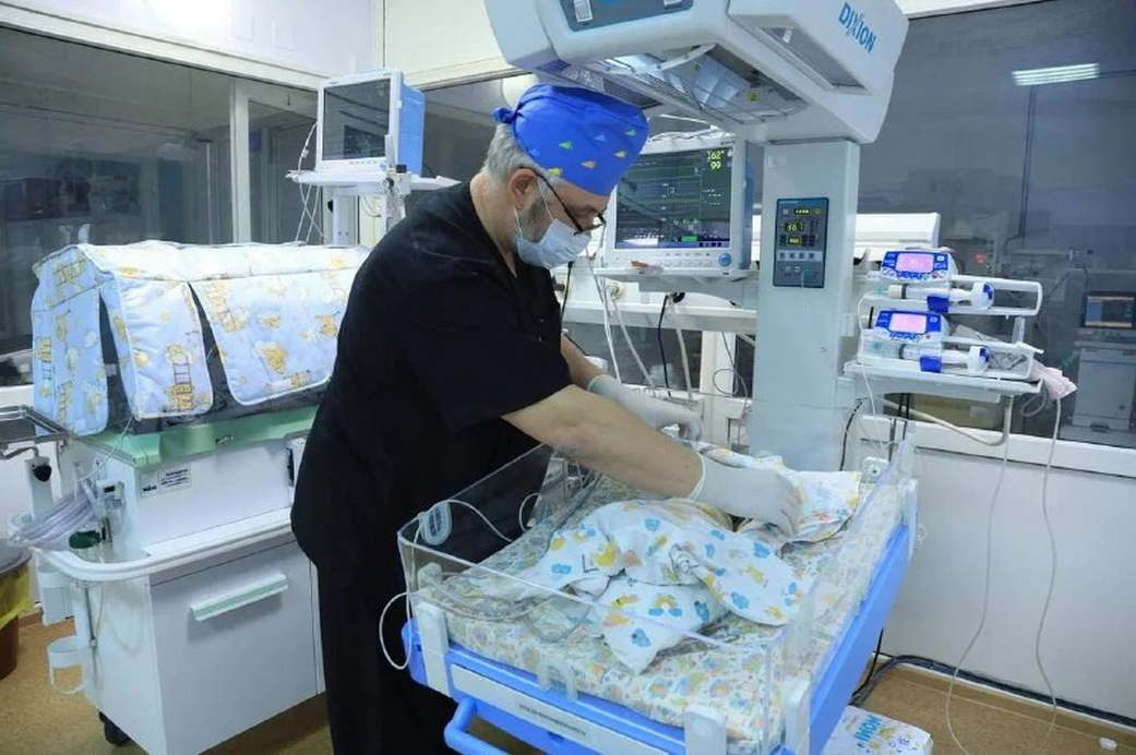 Губернатор Илья Середюк: закупили новое оборудование в перинатальный центр Новокузнецка и родильный дом города Кемерово