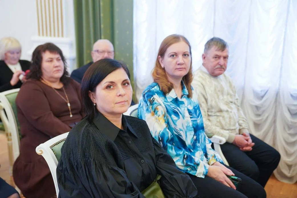 Губернатор Илья Середюк наградил активистов общественного самоуправления Кузбасса