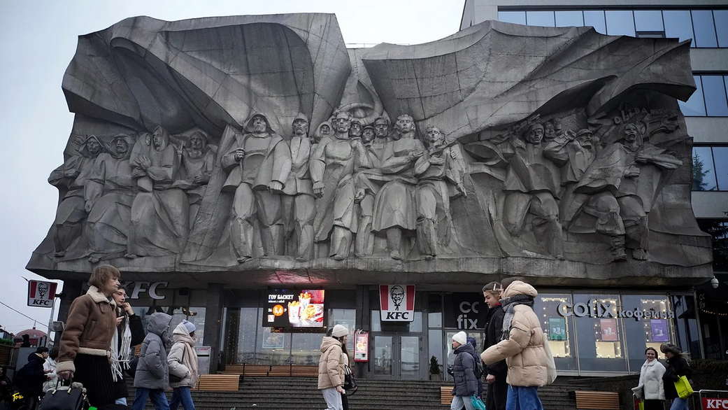 Эксперт: что стоит за требованием Минска репараций от Запада