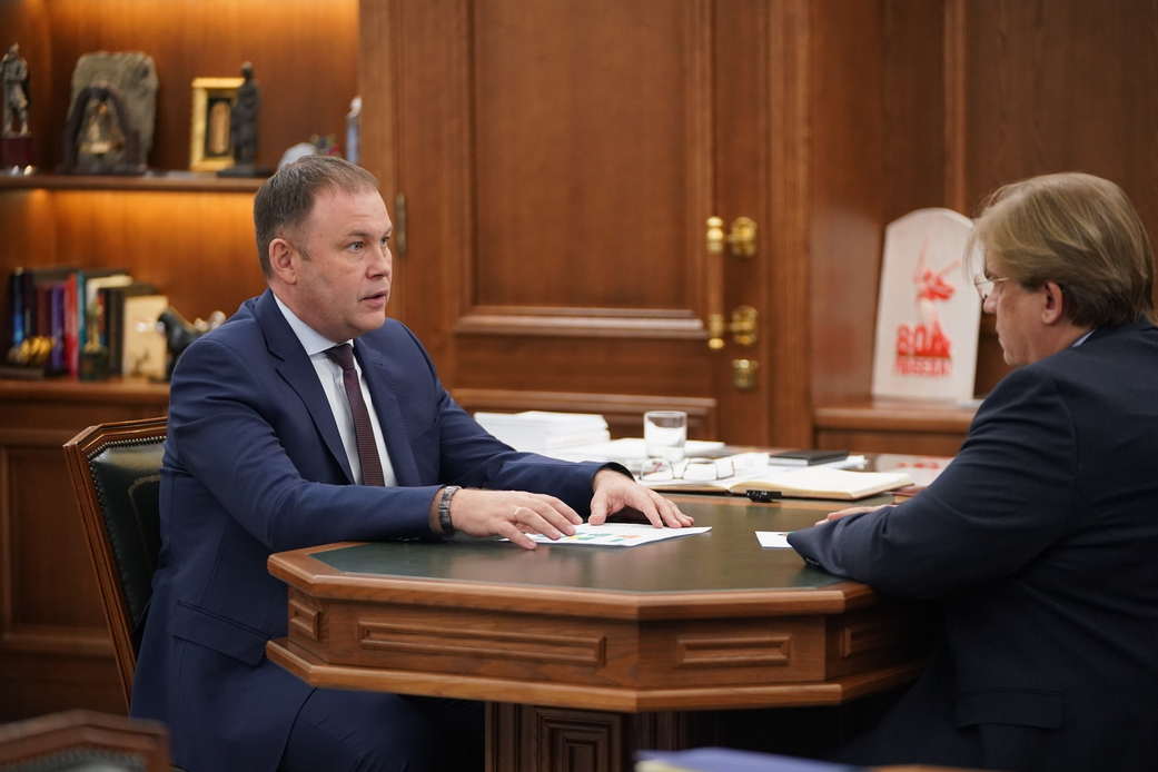 Илья Середюк обсудил с Алексеем Зелениным льготы для многодетных семей Илья Середюк обсудил с Алексеем Зелениным льготы для многодетных семей