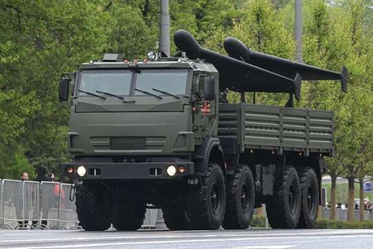 Российские «Герани» научили носить 100 кг взрывчатки для особо мощных ударов Российские «Герани» научили носить 100 кг взрывчатки для особо мощных ударов