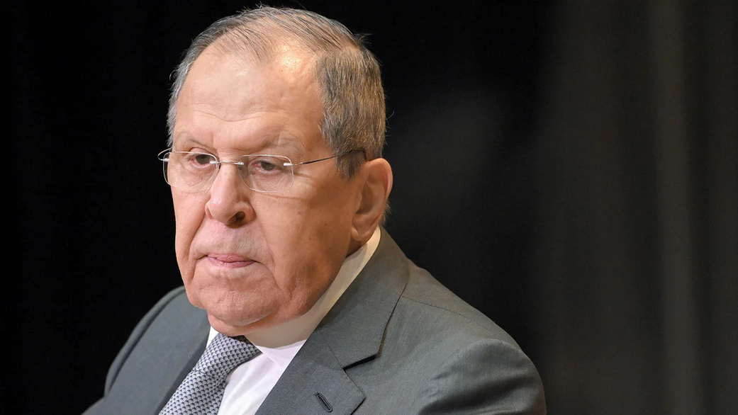 В свитере Лаврова разглядели вызов всему миру