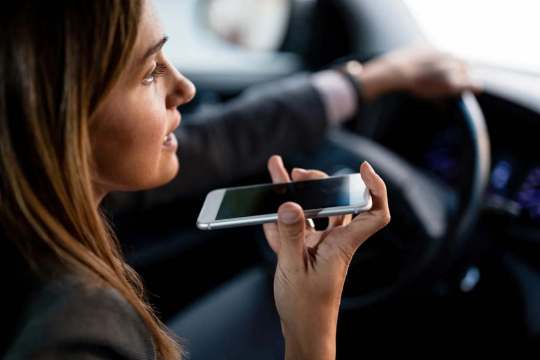 В РФ вновь участились случаи мошенничества с применением схемы «фейк босс» В РФ вновь участились случаи мошенничества с применением схемы «фейк босс»