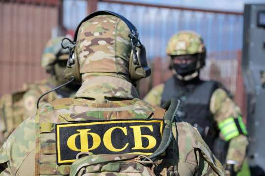 В Крыму задержали двоих готовивших теракт по заказу Украины В Крыму задержали двоих готовивших теракт по заказу Украины