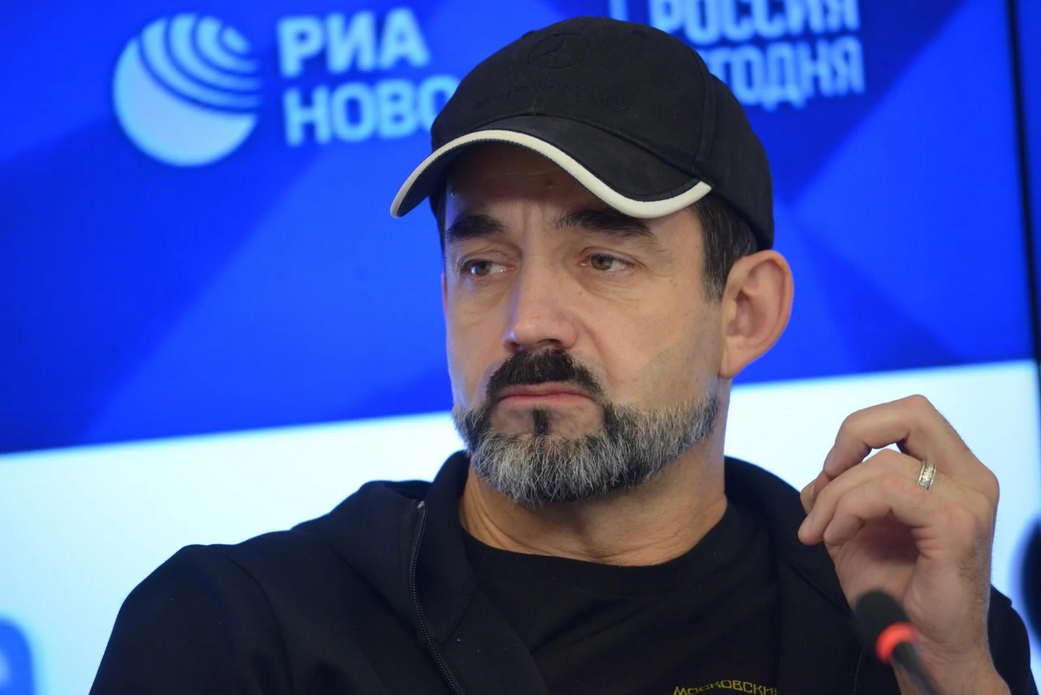 Певцов назвал иностранные псевдонимы в России варварством