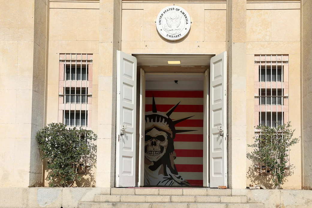 Маркировка США была на снаряде с места удара по школе в Иране, пишут СМИ