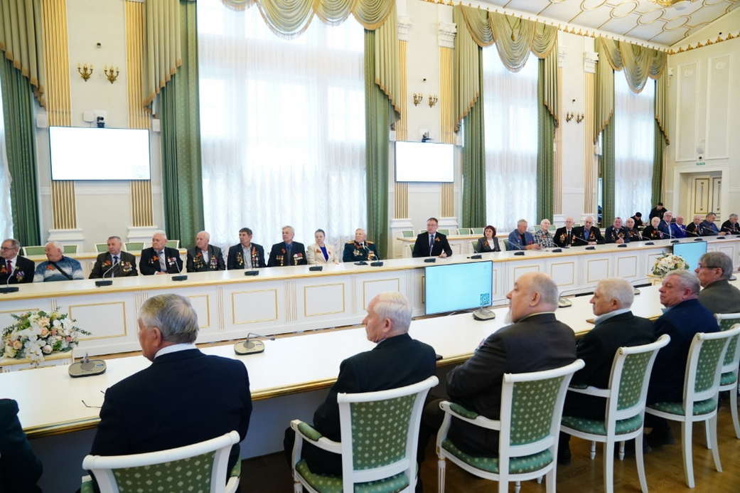 Илья Середюк: Кузбасс хранит память о подвиге ликвидаторов последствий аварии на Чернобыльской АЭС Илья Середюк: Кузбасс хранит память о подвиге ликвидаторов последствий аварии на Чернобыльской АЭС