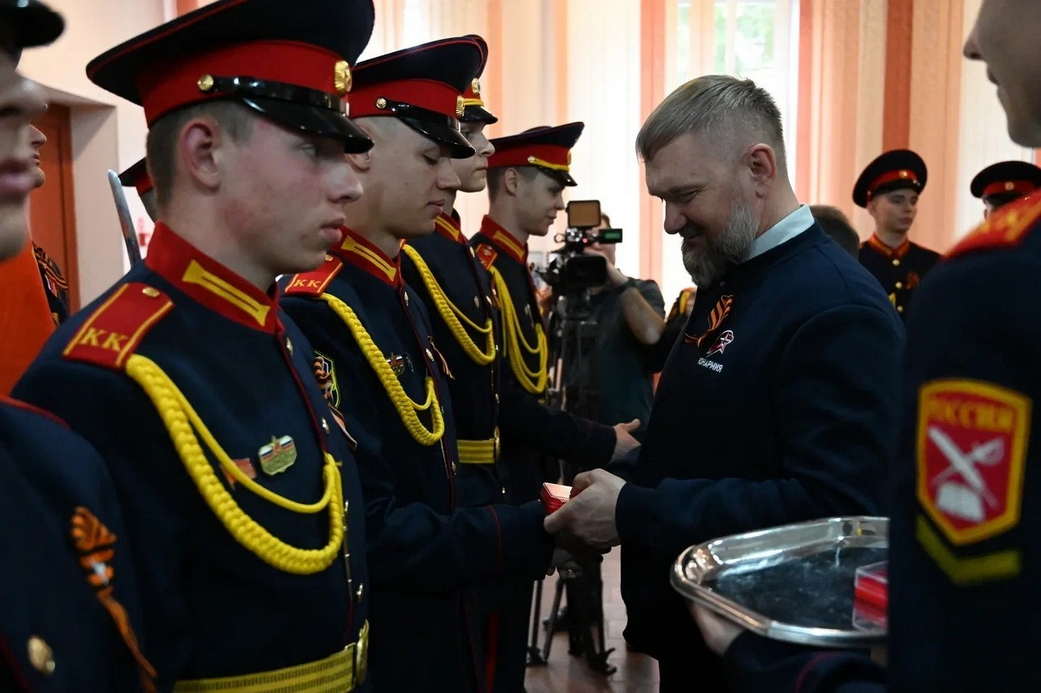 37 кадет вступили в ряды «Юнармии» в преддверии годовщины Победы 37 кадет вступили в ряды «Юнармии» в преддверии годовщины Победы