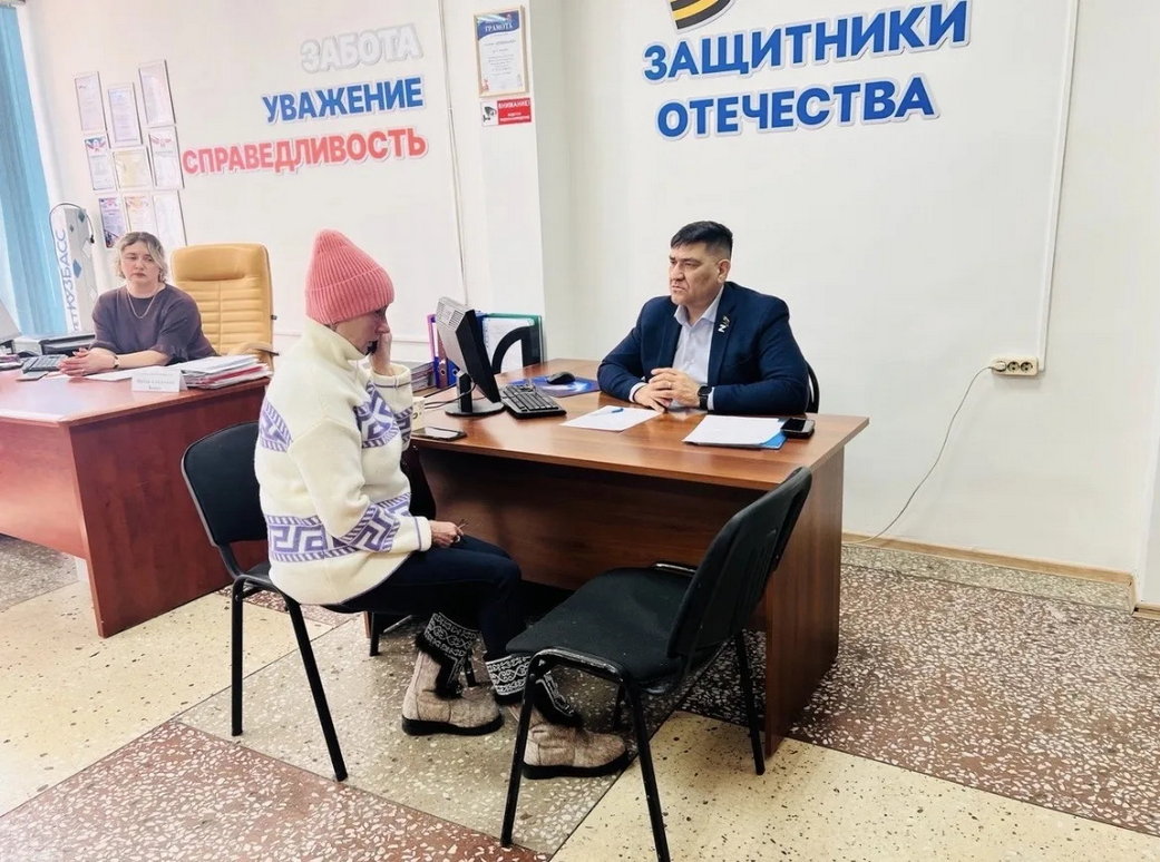 Трое кузбассовцев возвращены из украинского плена Трое кузбассовцев возвращены из украинского плена