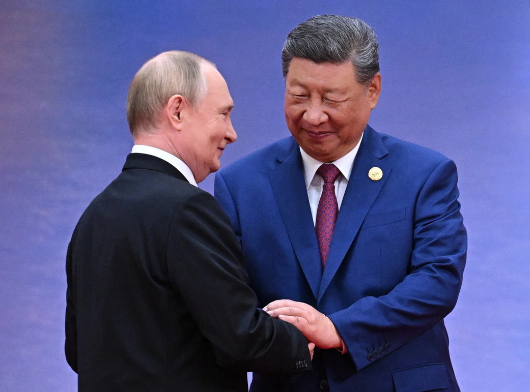 Путин назвал Си Цзиньпина давним другом перед визитом в Китай
