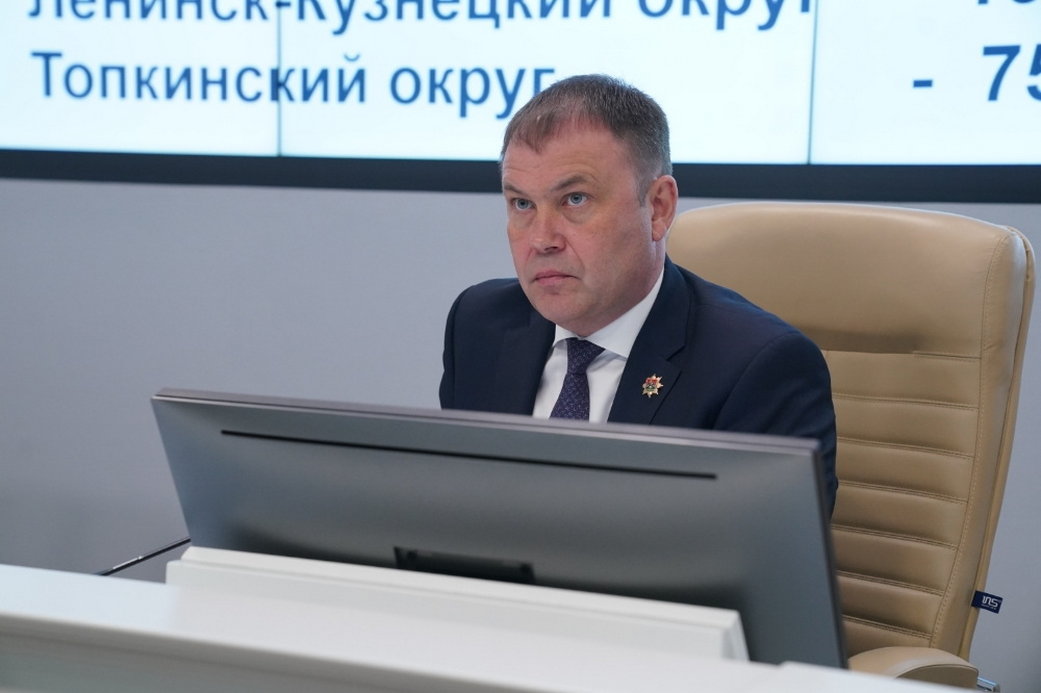 Илья Середюк: подачу тепла возобновляем не только в социальные объекты, но и в многоквартирные дома Илья Середюк: подачу тепла возобновляем не только в социальные объекты, но и в многоквартирные дома