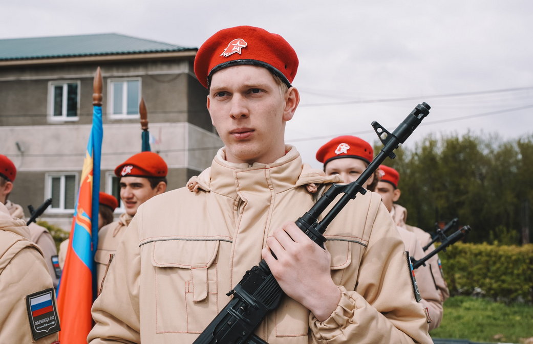 Илья Середюк: «Зарница 2.0» помогает юным кузбассовцам сформировать сильный и выносливый характер Илья Середюк: «Зарница 2.0» помогает юным кузбассовцам сформировать сильный и выносливый характер