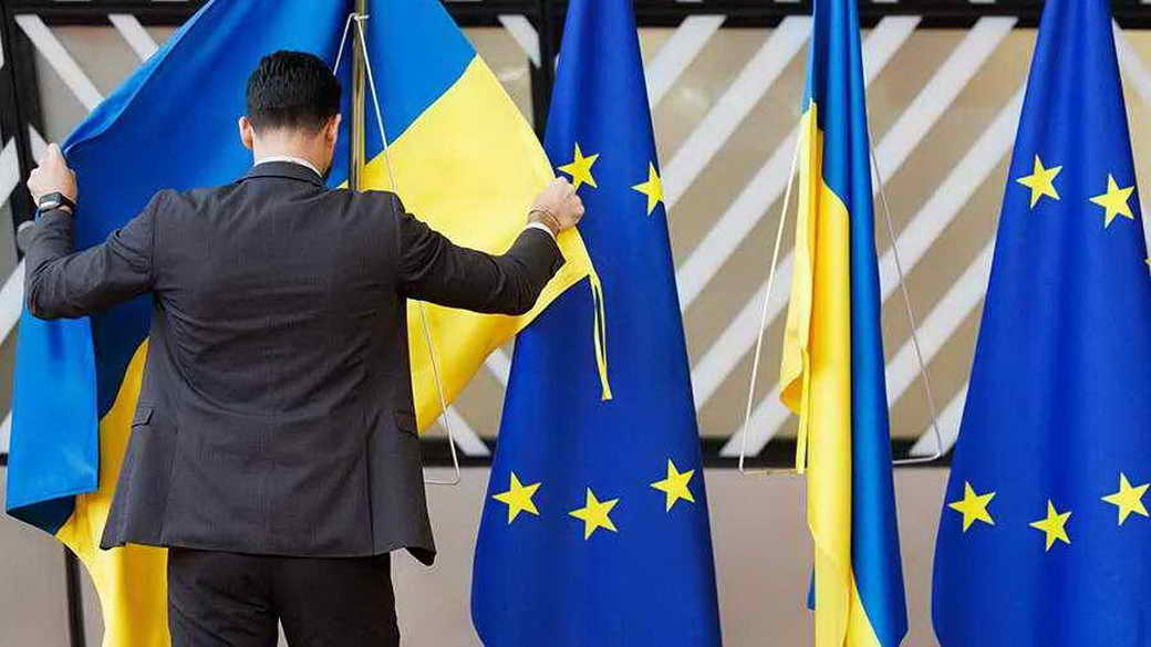 МИД: ЕС передал Киеву восемь миллиардов евро из прибыли активов России МИД: ЕС передал Киеву восемь миллиардов евро из прибыли активов России