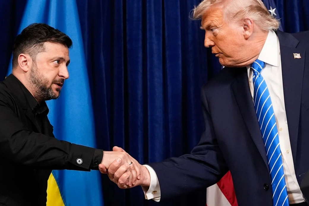 Axios: Трамп призвал Зеленского прекратить удары по НПЗ в России