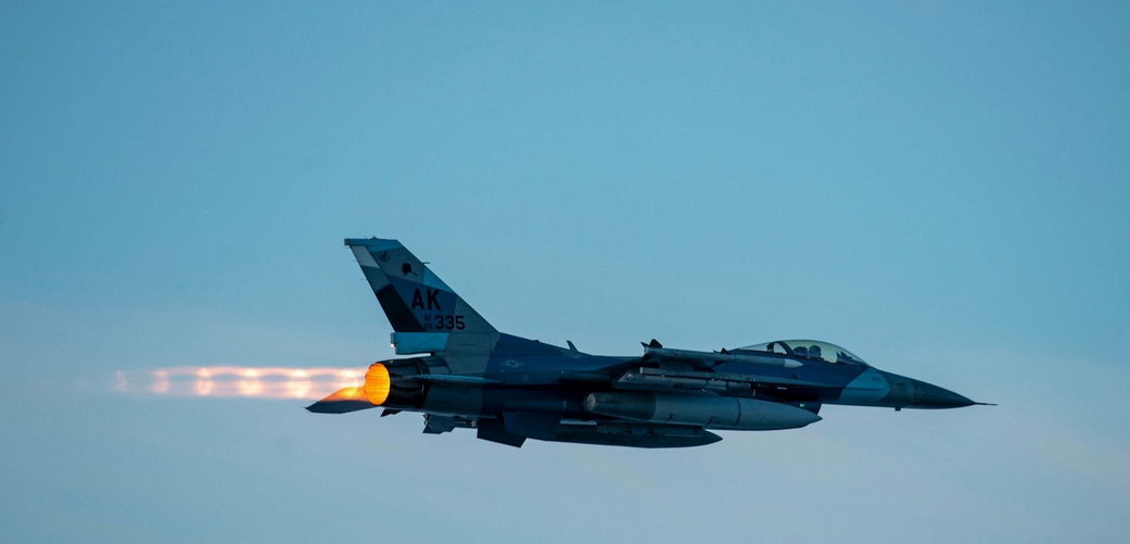Геосводка: зачем Эрдоган отправляет F-16 прибалтам, Армения без российского рынка и без денег