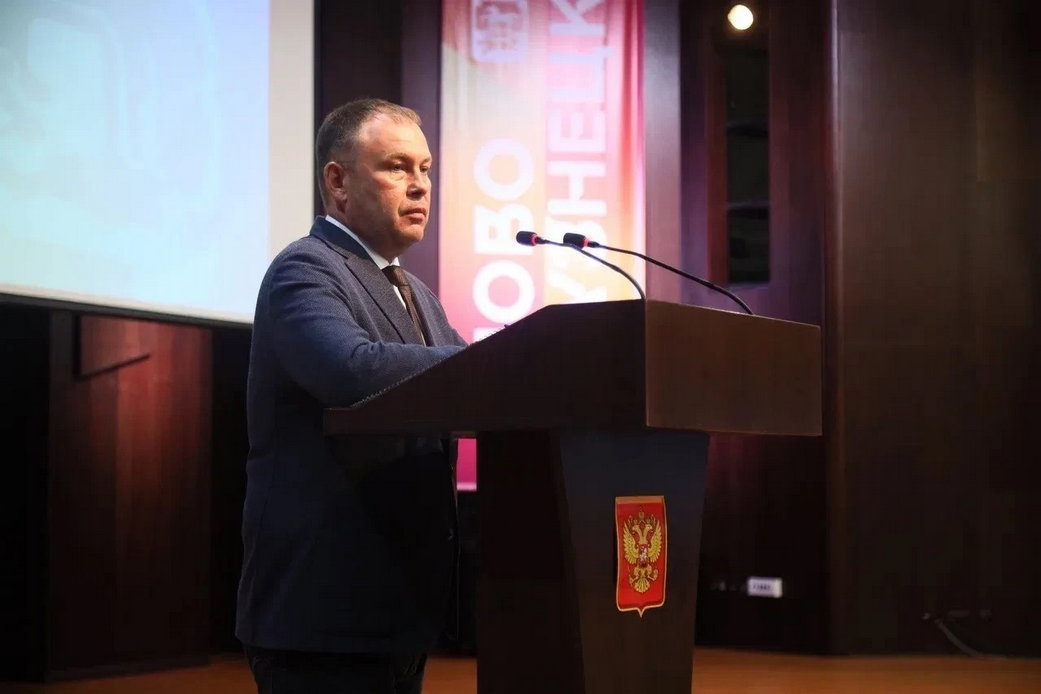 Илья Середюк: стратегическими задачами развития Новокузнецка должны стать жилищное строительство, комфорт и безопасность горожан Илья Середюк: стратегическими задачами развития Новокузнецка должны стать жилищное строительство, комфорт и безопасность горожан