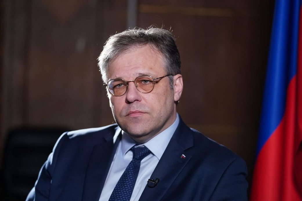Выборы в России стали триггером для украинского режима, заявил Мирошник Выборы в России стали триггером для украинского режима, заявил Мирошник