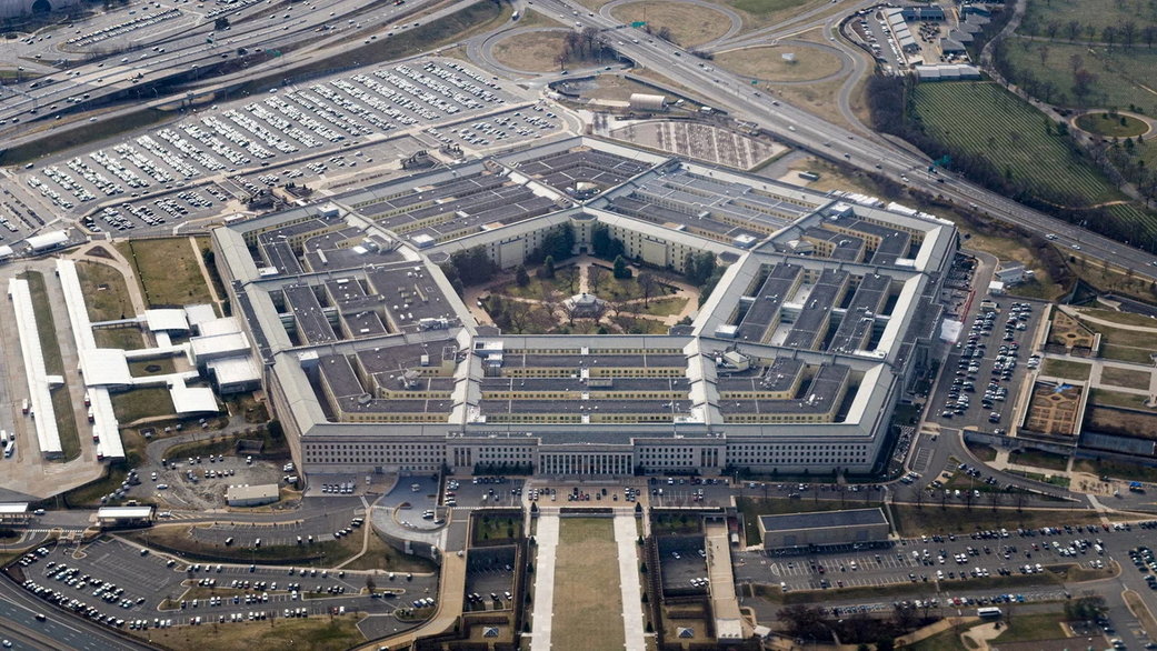 Неизвестные получили доступ к кадровой базе Минобороны США Неизвестные получили доступ к кадровой базе Минобороны США