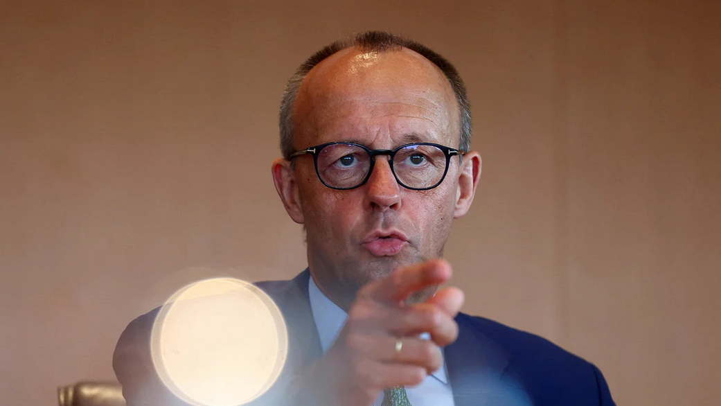 Spiegel: замгенсека ХДС отказалась покинуть пост по требованию Мерца