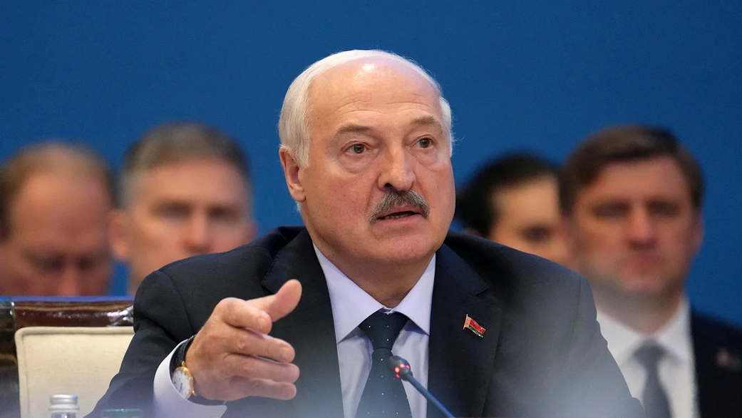 Лукашенко потребовал от США вернуть $43−44 млн