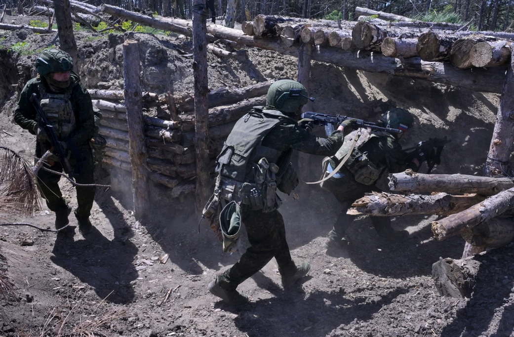 Военкор рассказал, чему придется учить штурмовиков из-за дронов Военкор рассказал, чему придется учить штурмовиков из-за дронов