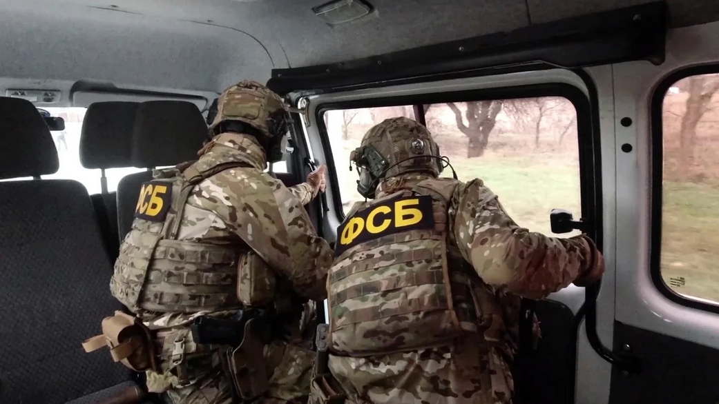 ФСБ задержала жителя Керчи, передававшего Украине информацию о ПВО Крыма ФСБ задержала жителя Керчи, передававшего Украине информацию о ПВО Крыма