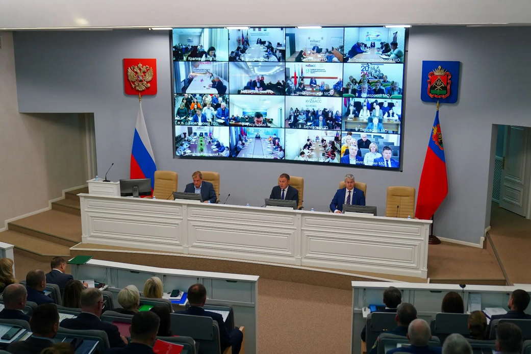 Губернатор Илья Середюк: необходим непрерывный контроль состояния дорог Губернатор Илья Середюк: необходим непрерывный контроль состояния дорог