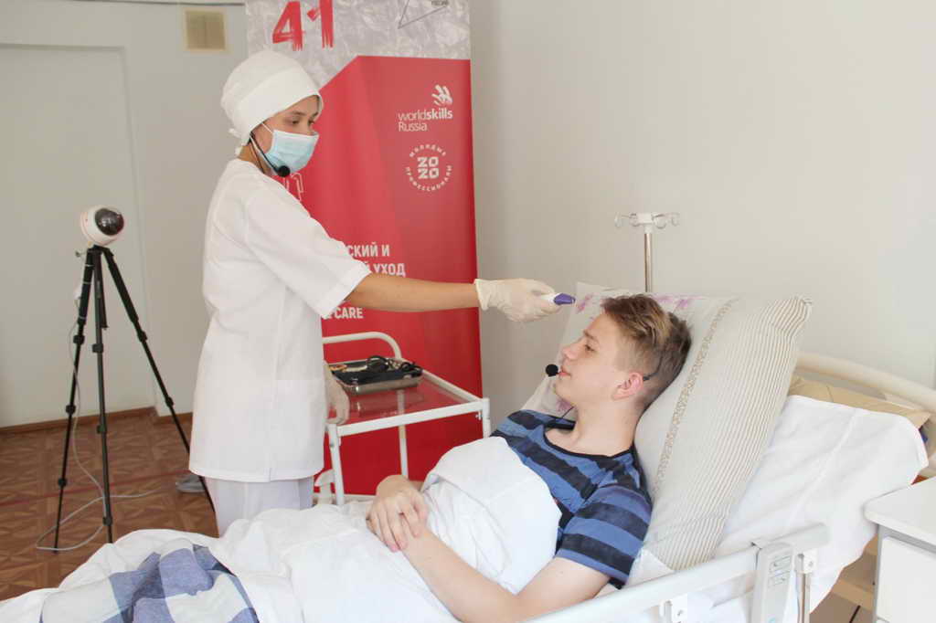 Студентка Кузбасского медицинского колледжа приняла участие в отборочных соревнованиях чемпионата WorldSkills Russia