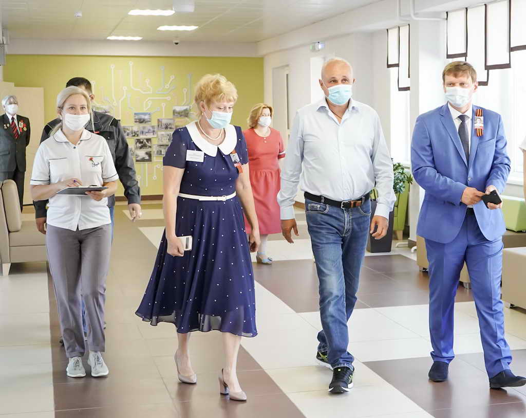 Самую большую школу в Ленинске-Кузнецком капитально отремонтировали и обеспечили оборудованием по областной программе «Моя новая школа»