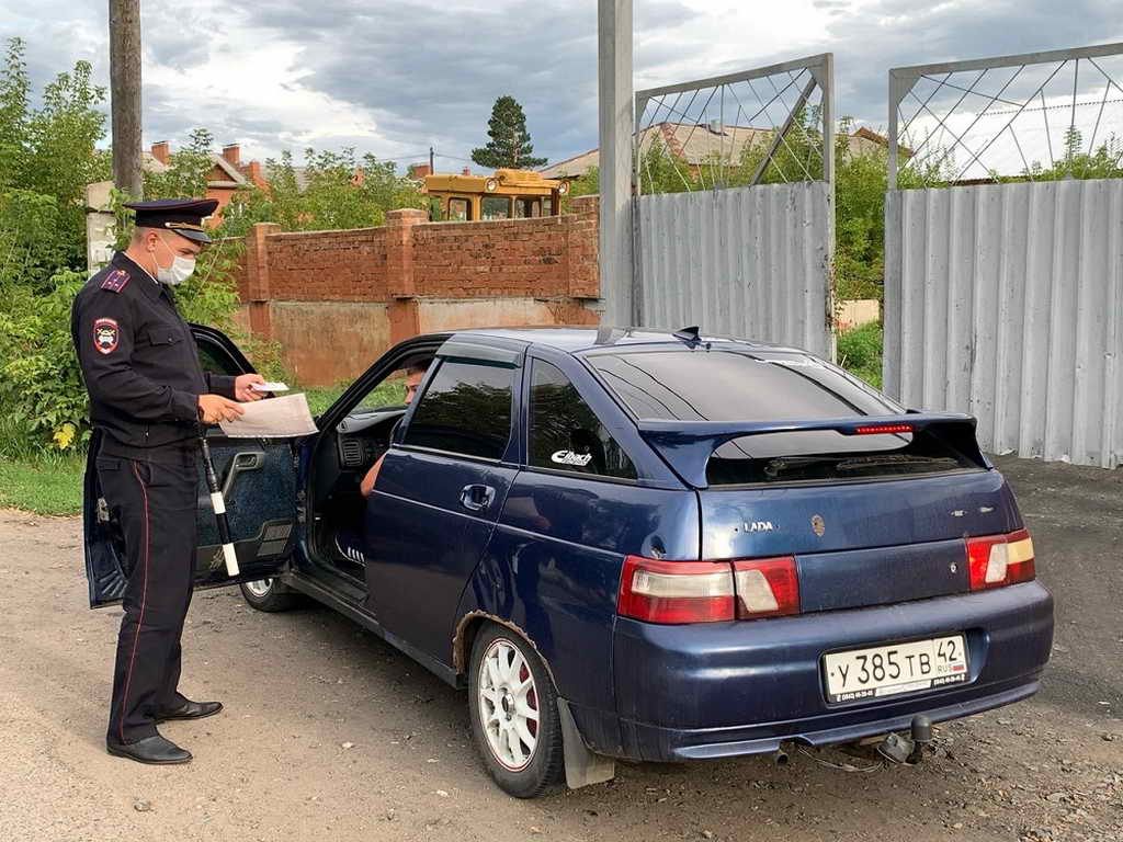 В Мариинске инспекторы ГИБДД проверили водителей на соблюдение правил перевозки детей В Мариинске инспекторы ГИБДД проверили водителей на соблюдение правил перевозки детей