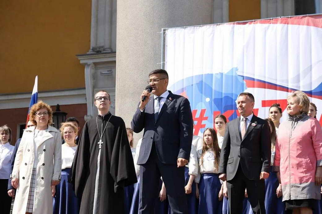 В Прокопьевске прозвенел Последний звонок